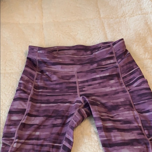Lululemon running crops size 8 - Picture 5 of 8